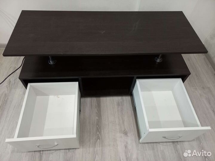 Тумба под телевизор