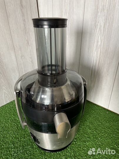 Центробежная соковыжималка Philips HR1922