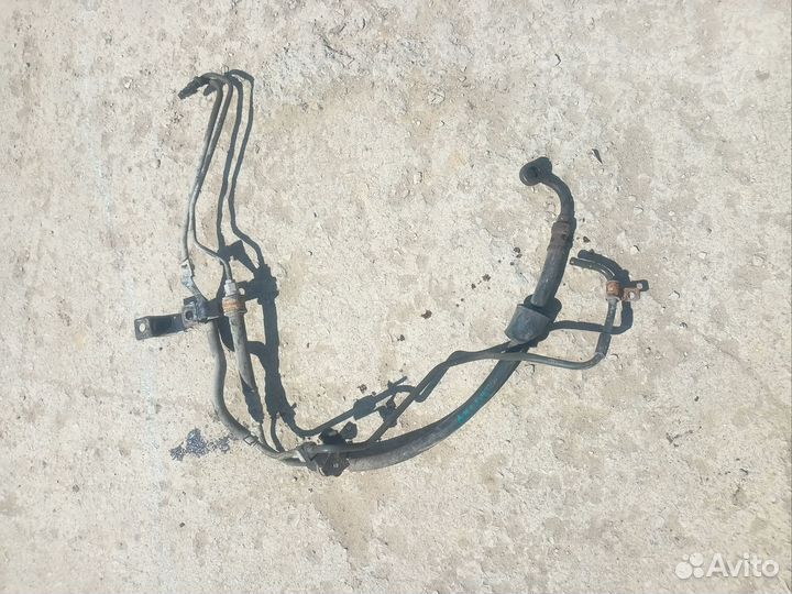 Трубка гура Hyundai Accent 2