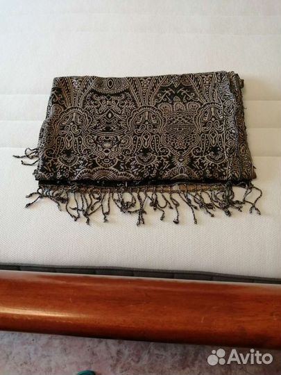 Шарфы и палантины