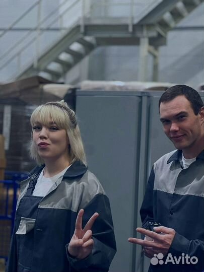 Сотрудник склада Ozon