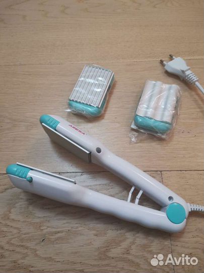 Выпрямитель (утюжок) / гафре для волос