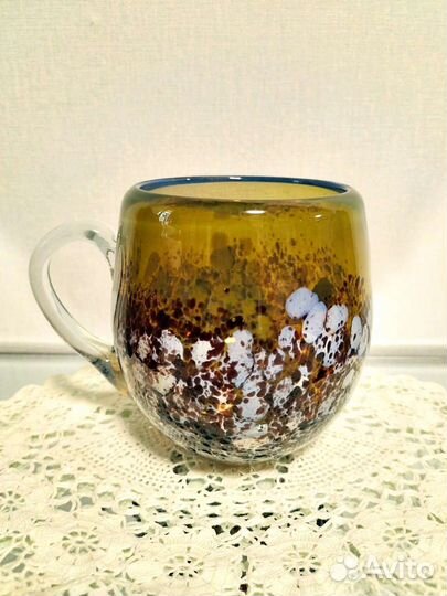 Вазы гутное, цветное стекло