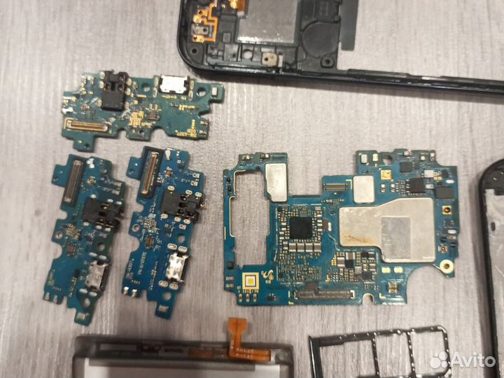 Запчасть для samsung a30s