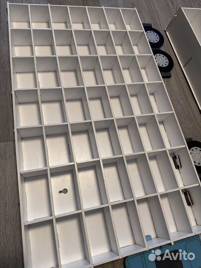 Парковка для машинок деревянная б/у