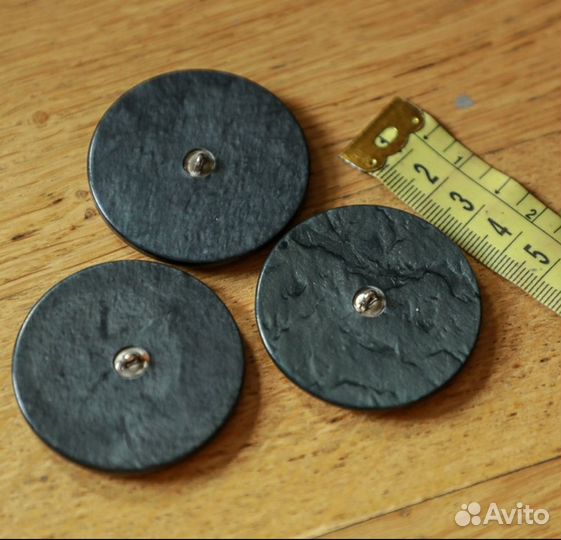 Большие винтажные пуговицы