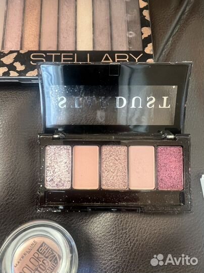 Палетки теней в ассортименте разнве