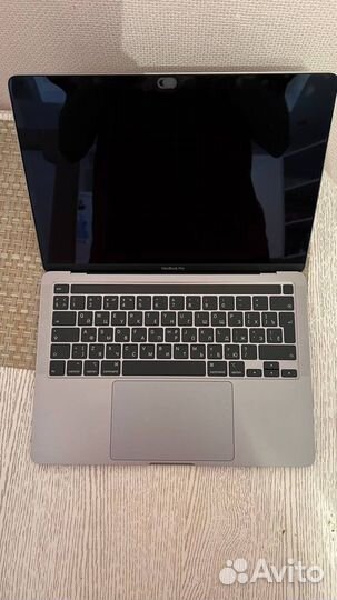 Apple MacBook Pro 13.3 2020 i7 8гб RAM 256гб