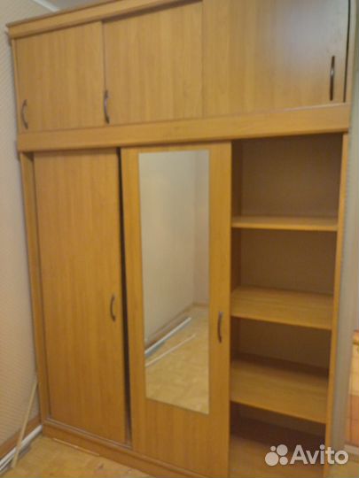 Шкаф