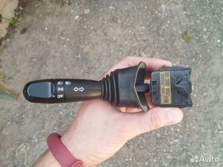 Поворотник Лачетти