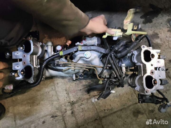 Коллектор впускной ej203