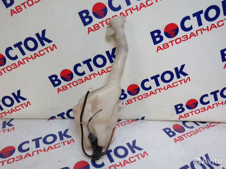 Бачок омывателя mazda demio DY3W, DY5W