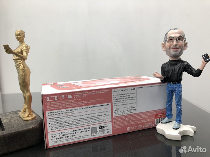 Nintendo Switch Lite Сoral