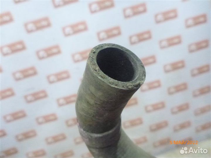 Патрубок системы охлаждения Land Rover Discovery