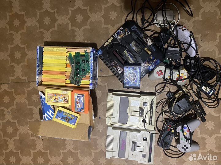 Денди и сега из 90-тых с касетами