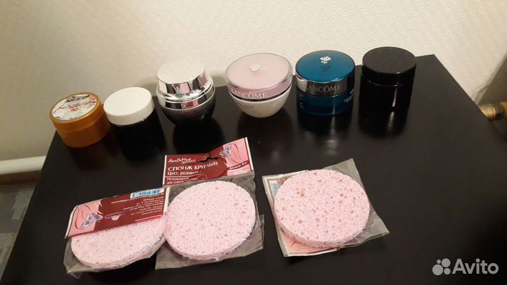 Спонжи и баночки для крема