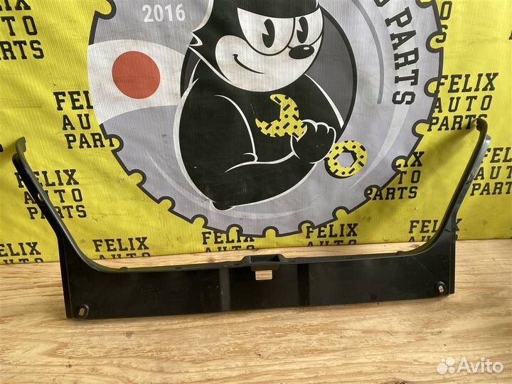 Обшивка петли багажника Mercedes Benz S-class w22