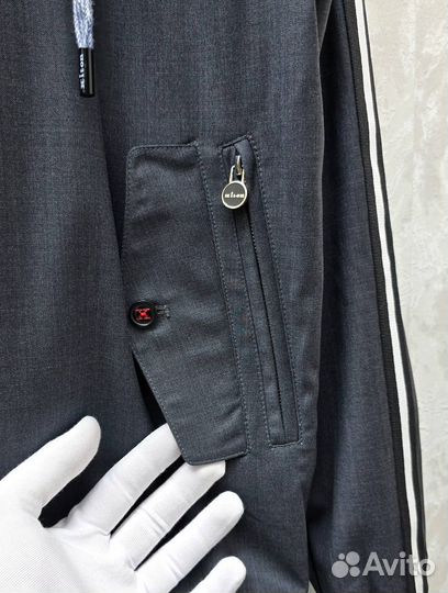 Костюм мужской Kiton