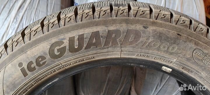Yokohama Ice Guard IG60 215/55 R18 99Q