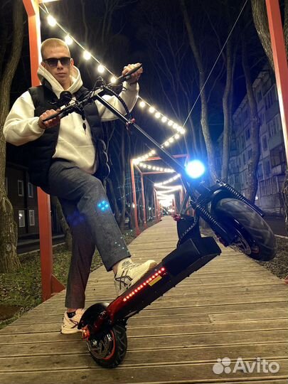Электросамокат Kugoo M4