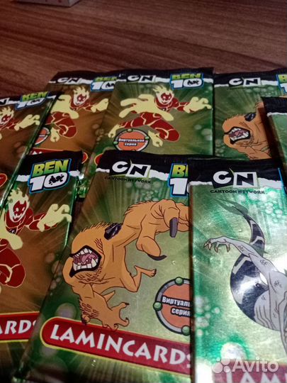 Запечатанные бустеры по Бен 10 коллекция