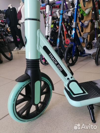 Самокат городской plank track P21-track-200