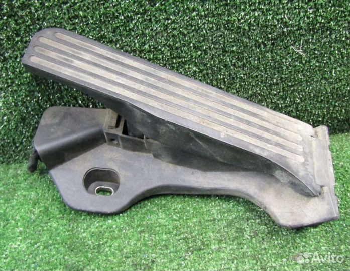 Педаль газа Audi / VW Тигуан 1
