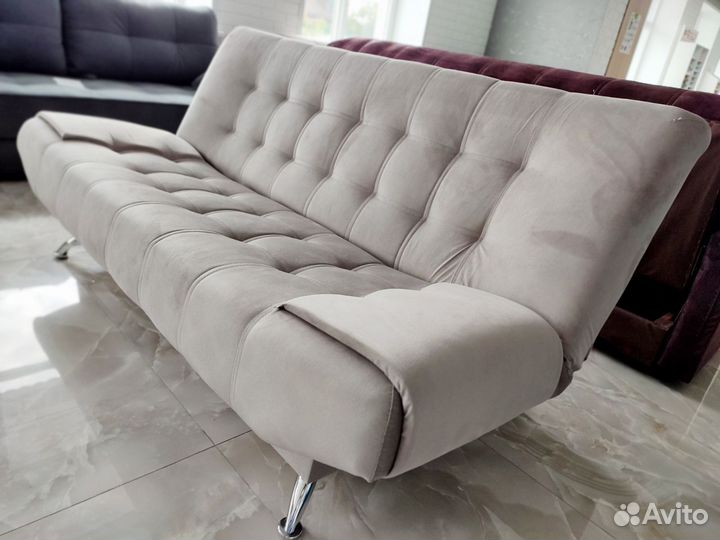 Диван на металлокаркасе Кантри