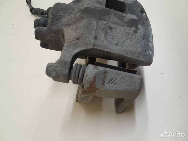 Суппорт передний левый, Mitsubishi Outlander 2012