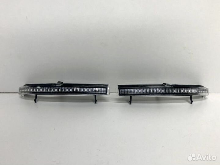 Повторитель в зеркало LADA Priora 2013-2018