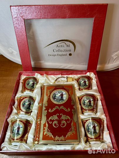 Фарфоровый коньячный сервиз. Фляга в виде книги