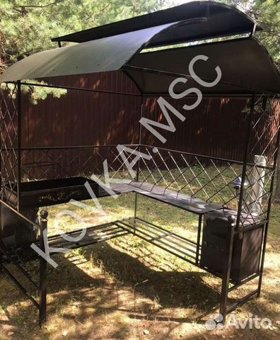 Мангал с крышей