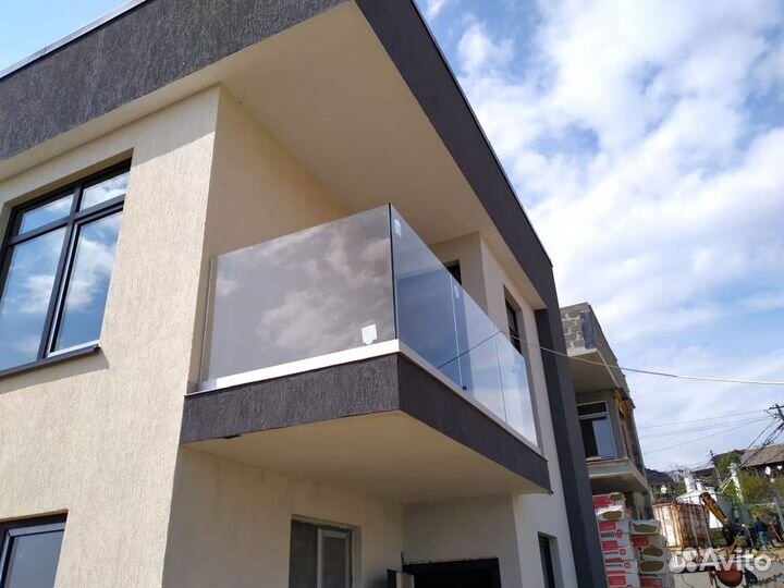 Остекление фасадов, безрамное остекление