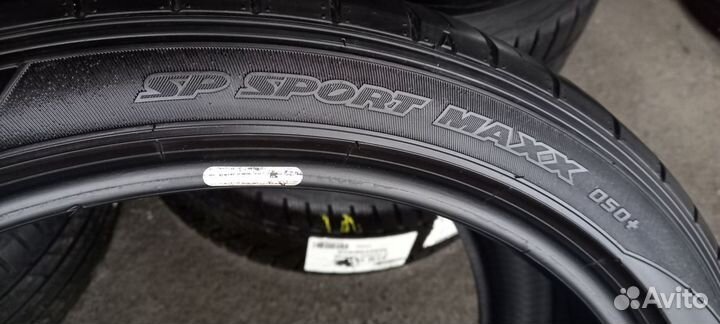Dunlop SP Sport Maxx 050+ 275/35 R20 102Y