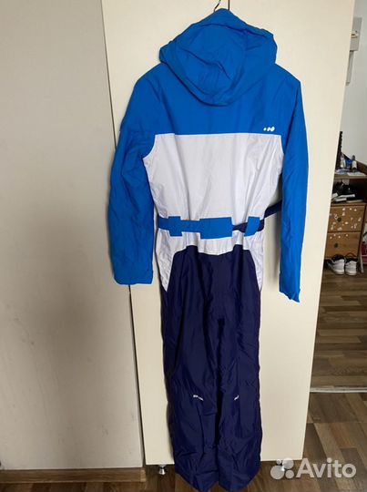 Горнолыжный комбинезон для сноуборда