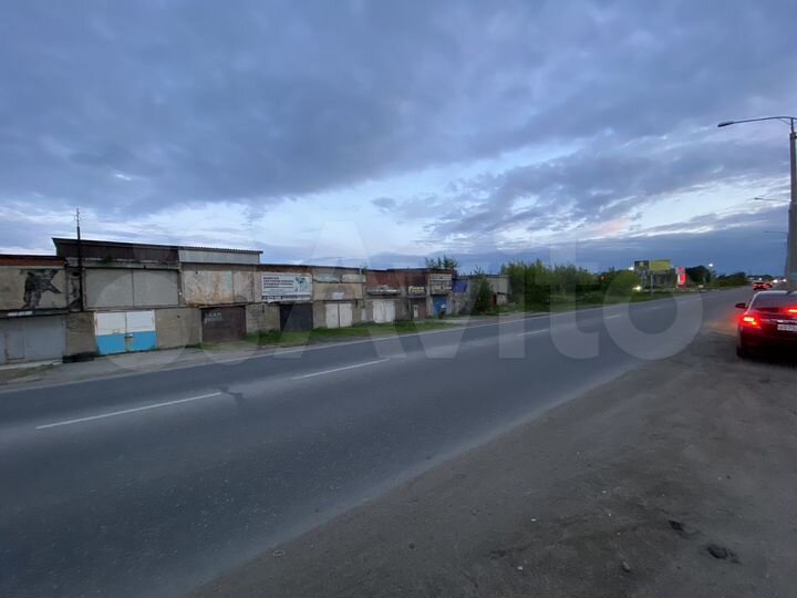 Гараж, > 30 м²
