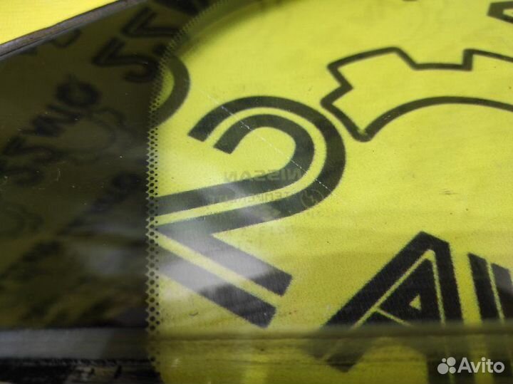 Форточка двери задняя правая Nissan Primera TP12