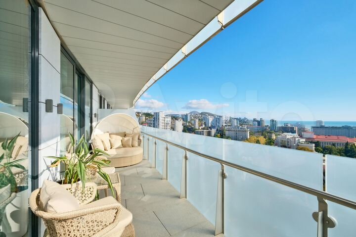 2-к. апартаменты, 90 м², 17/27 эт.