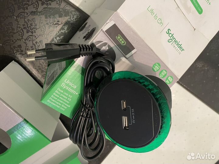 Блок Schneider Electric USB А+С (INS44009)