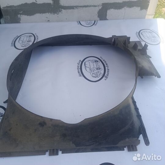 Диффузор вентилятора двигателя Bmw x5 e53