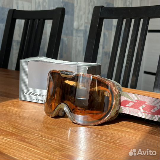 Горнолыжные очки