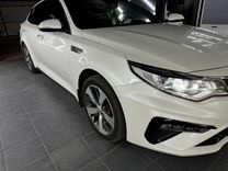 Kia Optima 2.0 AT, 2018, 143 100 км, с пробегом, цена 2 230 000 руб.