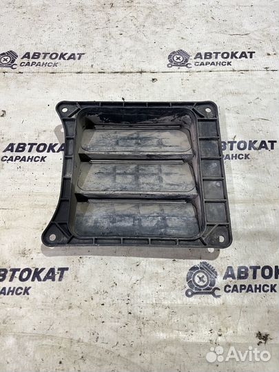 Решетка вентиляционная Nissan Primera P11