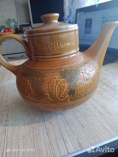 Подносы, чайники