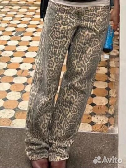 Леопардовые джинсы