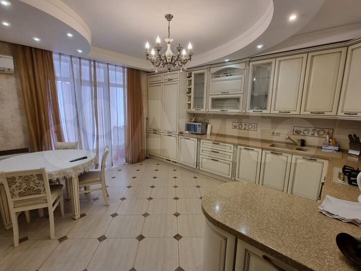 3-к. квартира, 120,9 м², 5/9 эт.