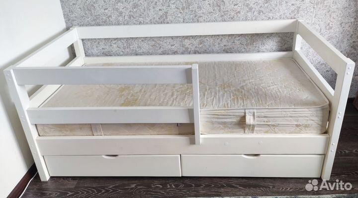 Детская кровать от 3 лет с матрасом бу