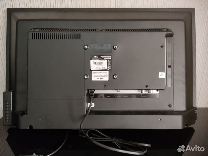 Телевизор SMART tv 24 BBK