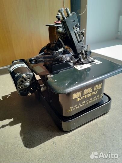 Швейная машинка оверлок