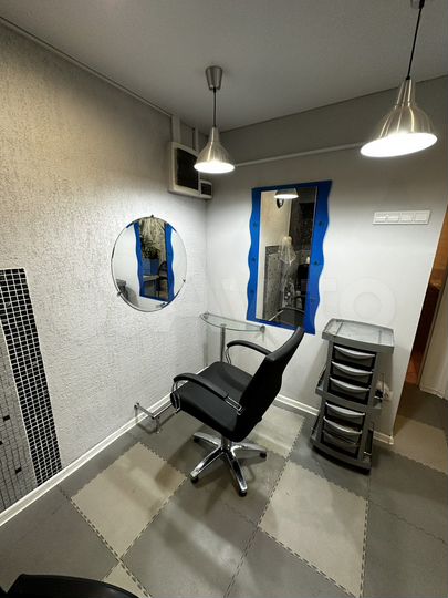 Сдам рабочее место мастеру парикмахеру